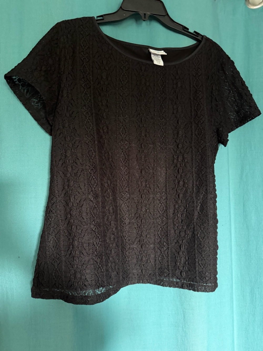Beautiful, emo-goth vintage lined lace women’s top